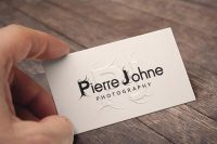 Pierre_Johne_Logodesign_Visitenkarte_Gestaltung_Iris_Hachtroudian_eswirdeinmal Corporate Design, Logogestaltung, Illustration und Webdesign von eswirdeinmal - Grafikdesign aus Stuttgart von Iris Hachtroudian